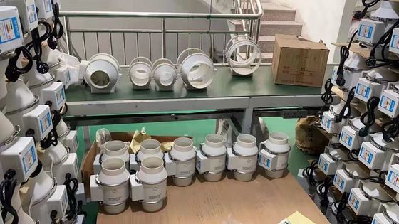 Durée de vie mécanique 3 ans Petit ventilateur d'échappement centrifuge à haute pression pour l'industrie